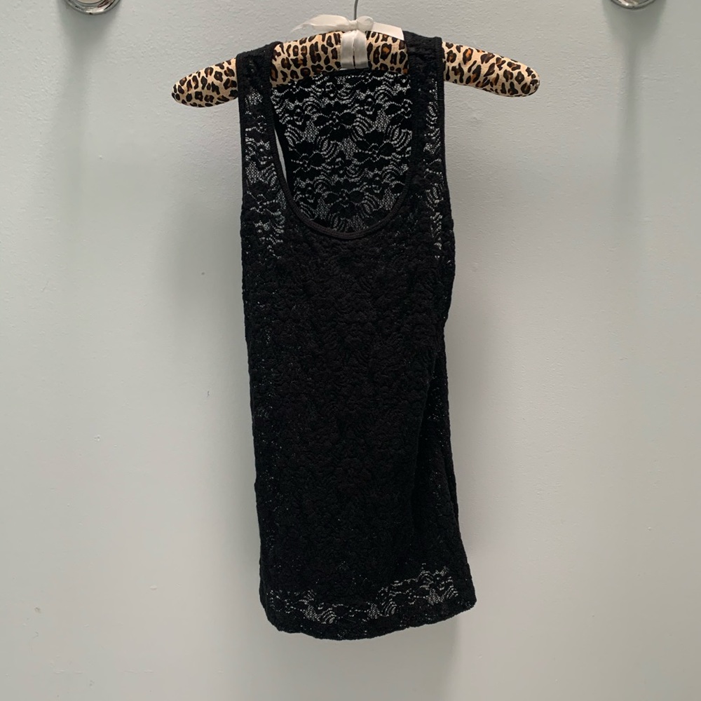 🦋Scoop neck, high back lace tank